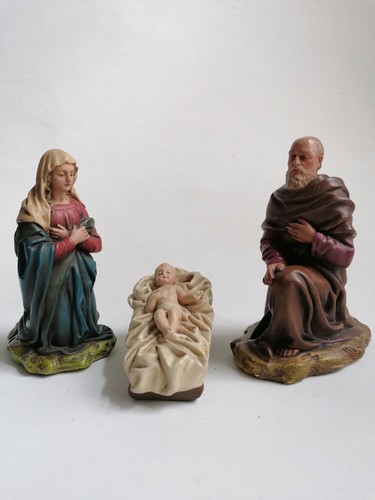 Antike krippenfiguren aus gips - krippenfiguren,